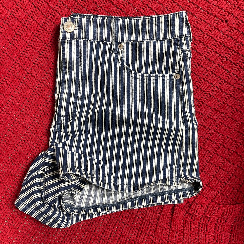 AE Striped Shorts